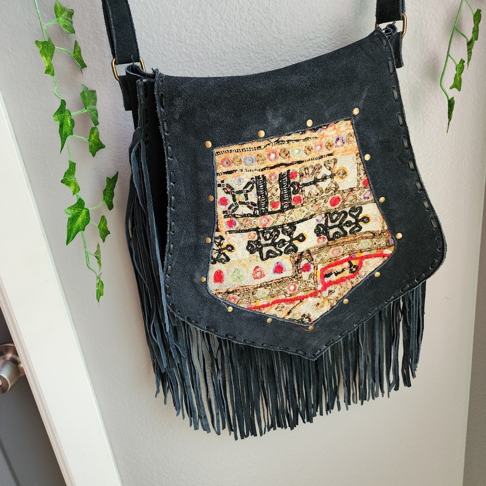 Vintage 1960's hippie leather suede fringe saddlebag purse